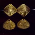 BRASS CORRUGATED 25X25MM BICONE BEADS - Lot of 12